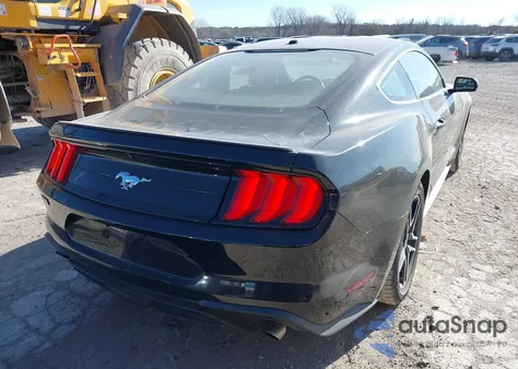 2020 Ford Mustang Ecoboost Premium Fastback z USA, uszkodzony, nr VIN 1FA6P8TH1L5112227
